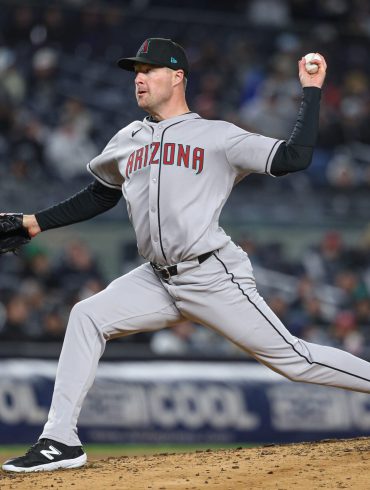 Blue Jays Bring Back Joe Mantiply on Minor League Deal with MLB Camp Invite