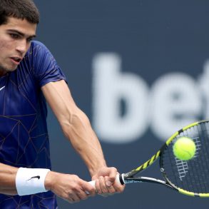 Carlos Alcaraz Poised to Defend Miami Open Title Against Formidable Competition