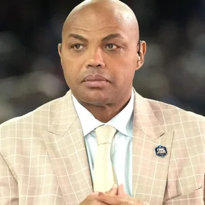Charles Barkley Criticizes Public Overreaction to U.S. Hockey Teams’ White House Invite