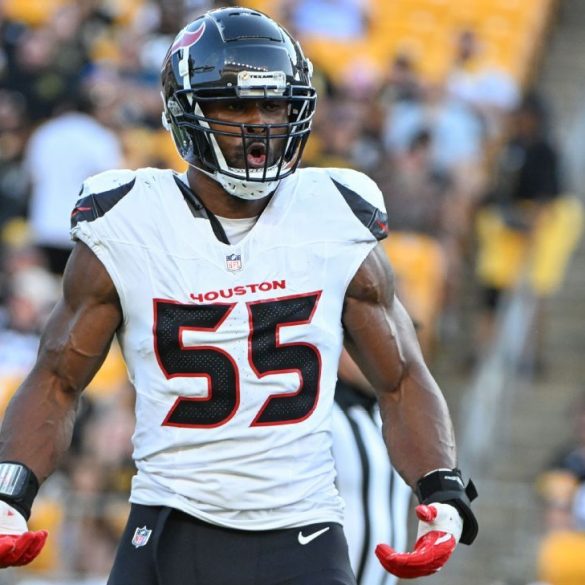 Danielle Hunter Signs $40.1 Million Extension With Texans After Dominant 2025 Season