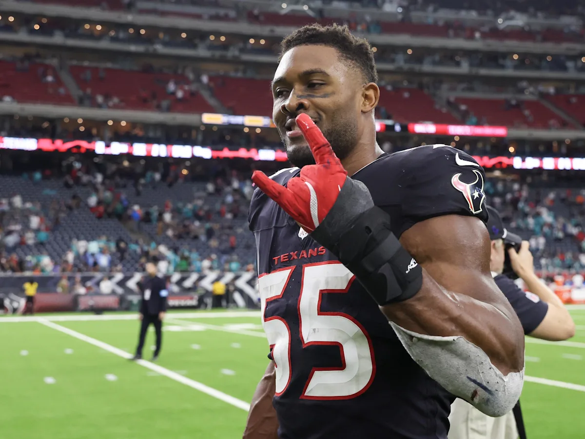 Danielle Hunter Signs $40.1 Million Extension With Texans After Dominant 2025 Season