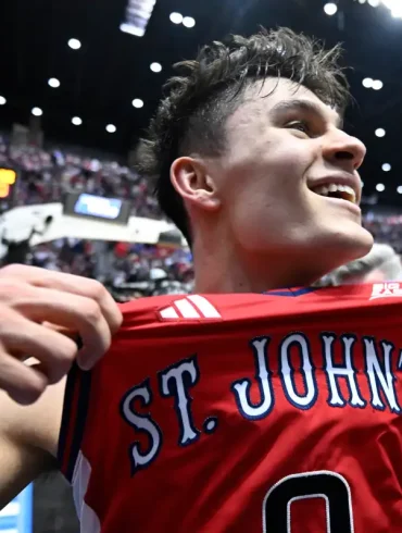 Dylan Darling’s Buzzer-Beater Propels St. John’s To Sweet 16 After 27 Years