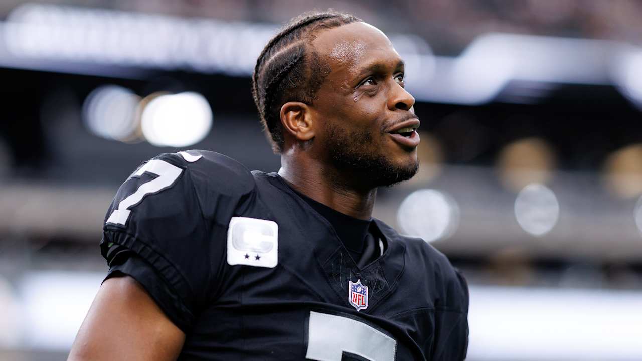 Geno Smith Returns to Jets as Raiders Trade Quarterback and Move Forward