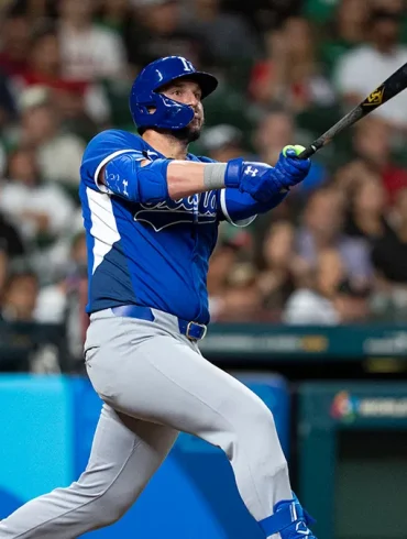 Italy Cruises Past Mexico as Vinnie Pasquantino Hits Historic Three Home Runs