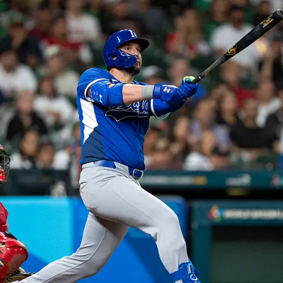 Italy Cruises Past Mexico as Vinnie Pasquantino Hits Historic Three Home Runs