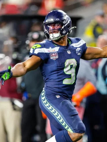 Kenneth Walker III Set to Lead Running Back Class in Free Agency After Seahawks Decision