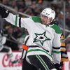 Rantanen Shines in Return as Stars Surge Past Penguins to End Skid