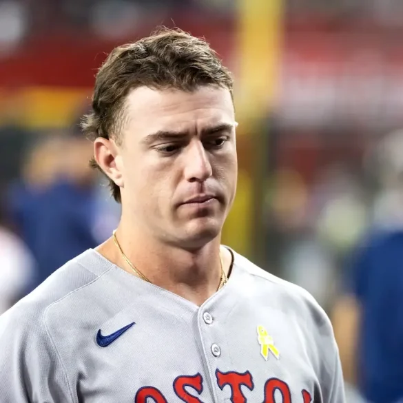 Red Sox Face Strategic Challenge After Romy Gonzalez Undergoes Shoulder Surgery