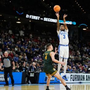 Siena’s Five Starters Rally Pushes Top Seeded Duke to the Brink of Defeat