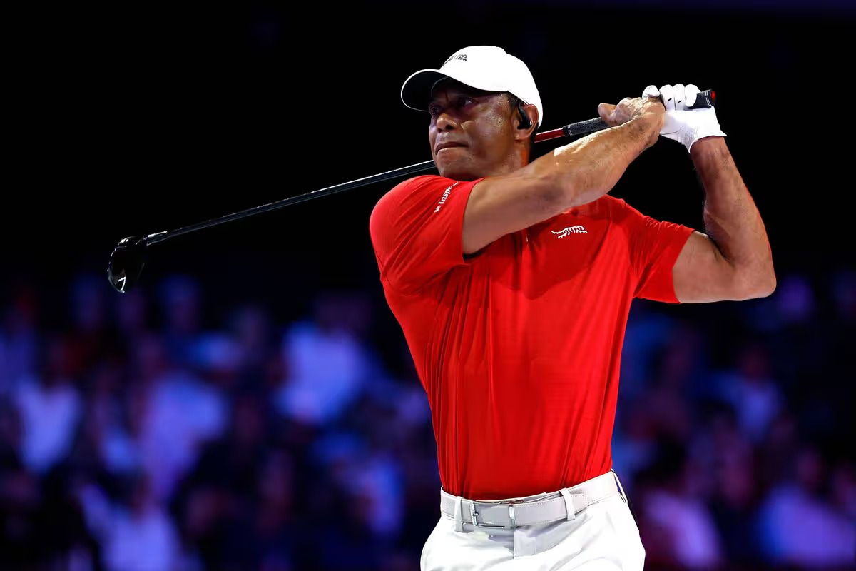 Tiger Woods Makes Triumphant Return to Competitive Golf After Year-Long Layoff