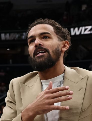 Trae Young Ejected Before Wizards Debut but Wins Team’s Respect With Sideline Leadership