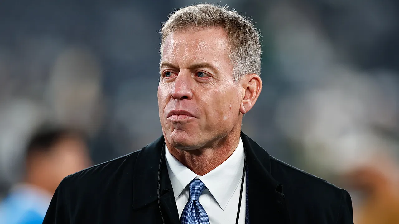 Troy Aikman Cautions That Modern NFL Training Rules Might Increase Early Injuries