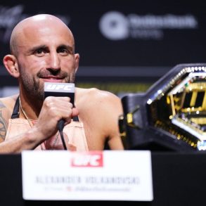 Volkanovski Questions Evloev’s UFC London Strategy as Potential Title Fight Looms