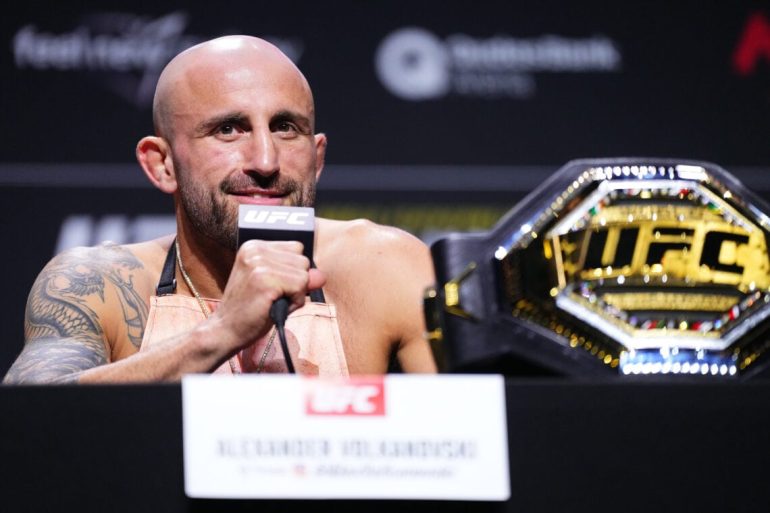 Volkanovski Questions Evloev’s UFC London Strategy as Potential Title Fight Looms