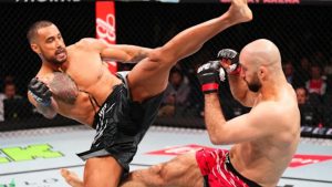 Carlos Ulberg Overcomes Knee Injury to Knock Out Jiří Procházka and Claim Light Heavyweight Title at UFC 327