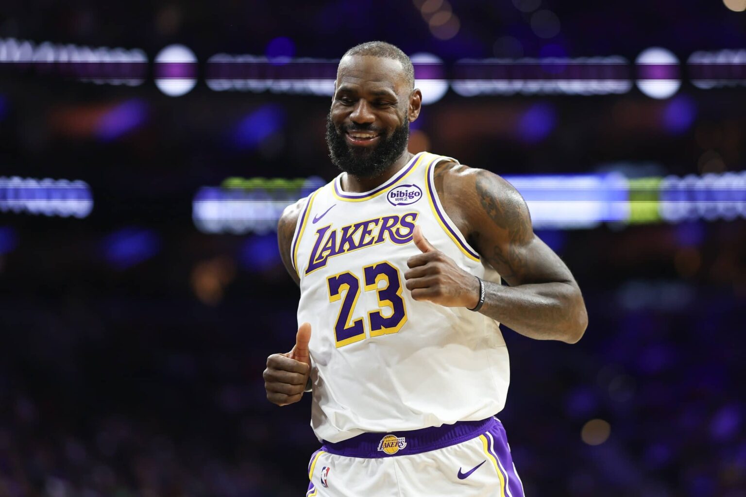 LeBron James Defies Time, Leading Lakers with Elite Playoff Dominance and Leadership