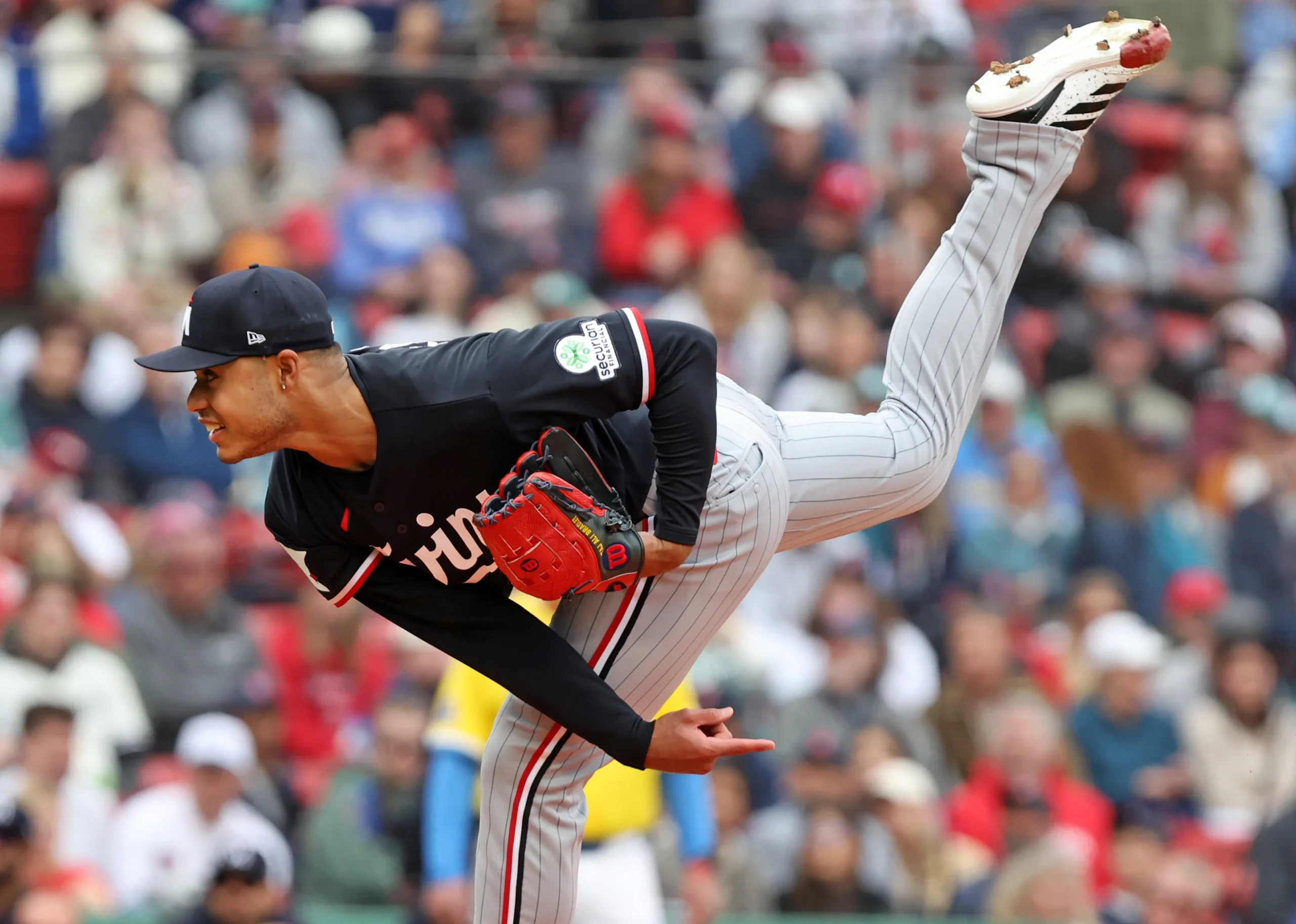 Taj Bradley Returns Strong as Twins Defeat Red Sox at Fenway Park