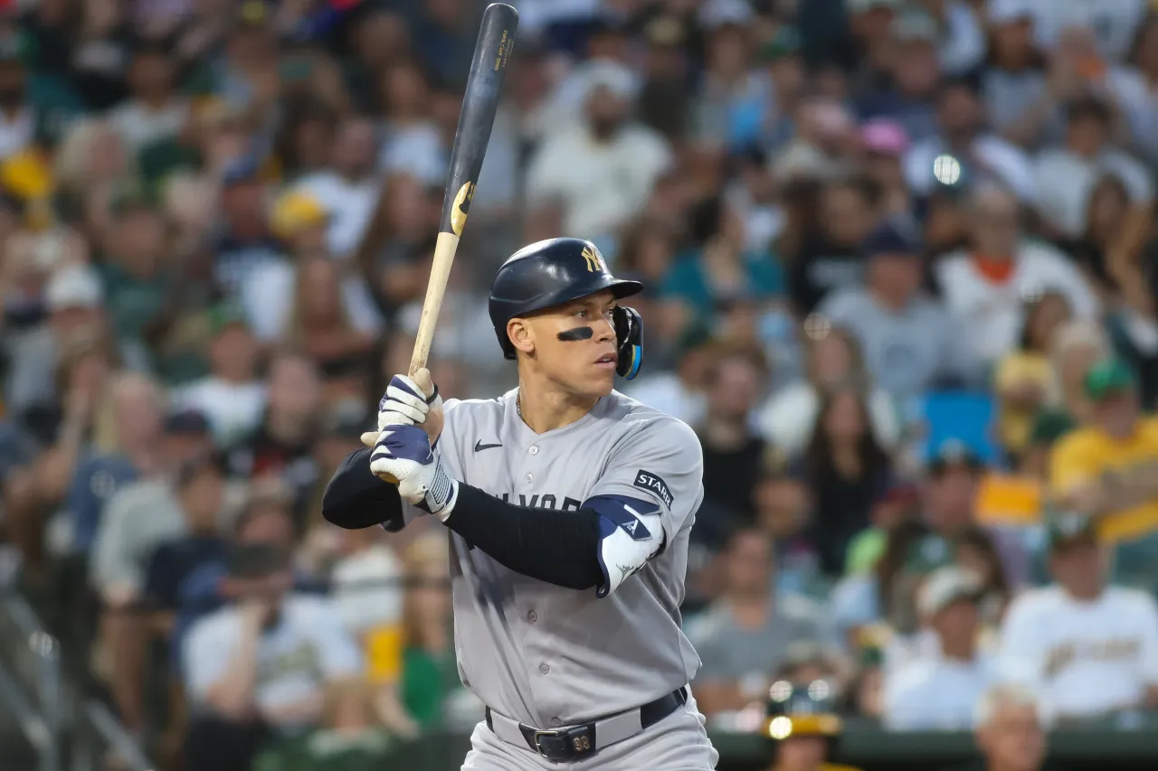 Aaron Judge Sidelined with Rib Stress Fracture as Yankees Face Extended Lineup Gap