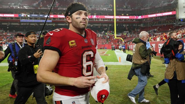 Baker Mayfield Contract Talks Stall as Buccaneers Face Growing Quarterback Market Pressure