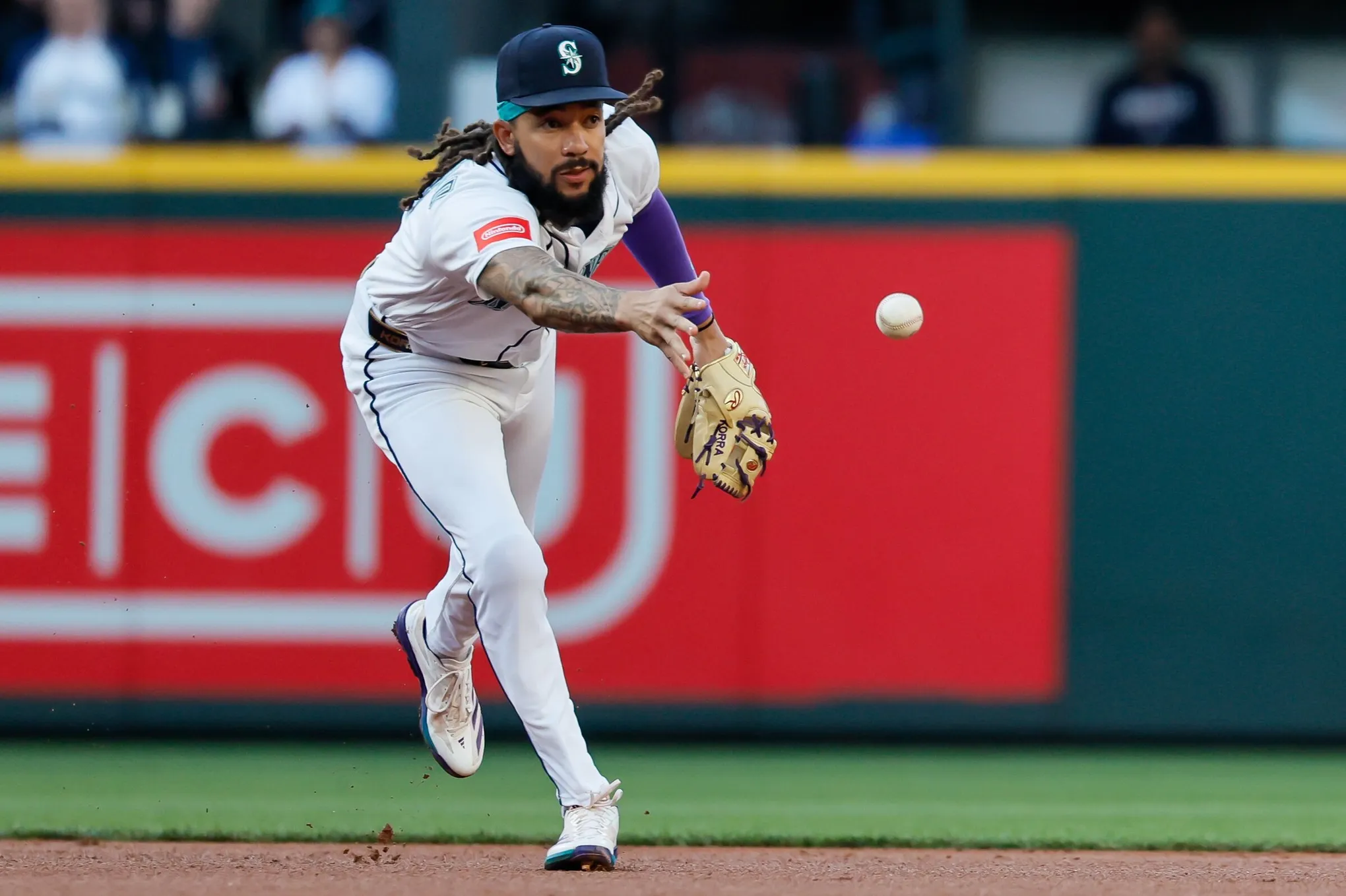 Mariners Shuffle Infield Depth After J.P. Crawford Injury As Colt Emerson Steps Into Starting Role