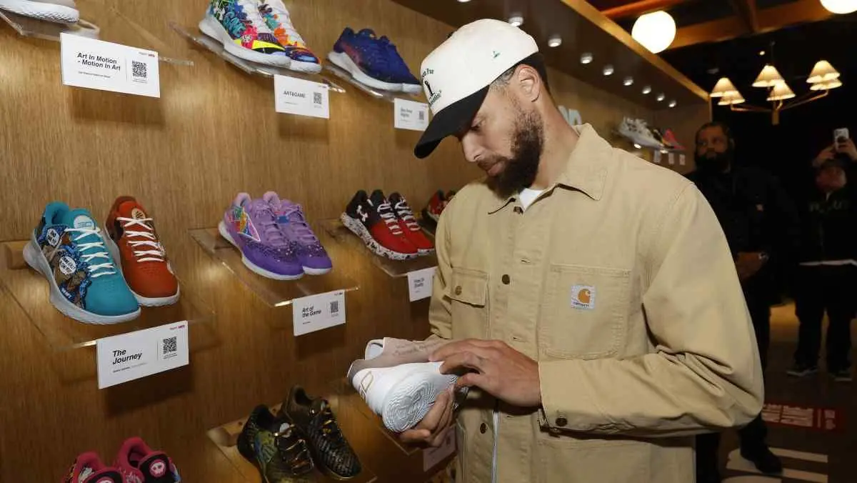 Stephen Curry Signs Landmark 10-Year Li-Ning Partnership Expanding Global Brand Influence